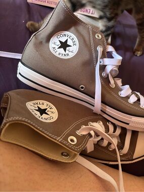 New Converse Taupe Chuck Taylor All Star High Top Sneakers women’s 11 Wide